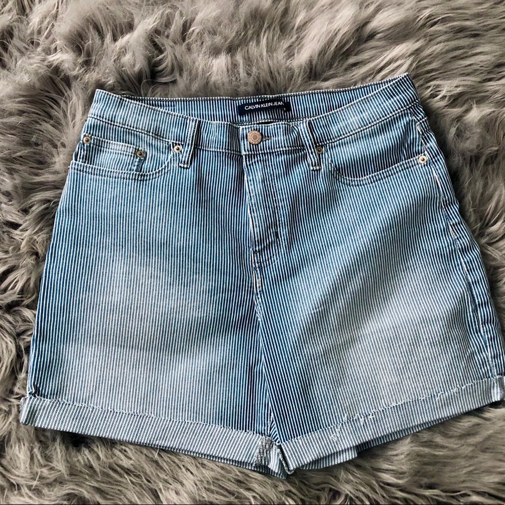 Calvin Klein Jeans Ladies Roll Cuff Denim Shorts